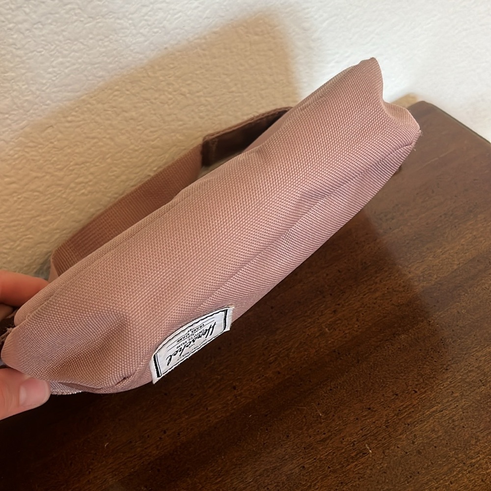 Herschel Supply Company Settlement Hip Pack 2L Mauve Ash Rose Belt Bag - Picture 7 of 10